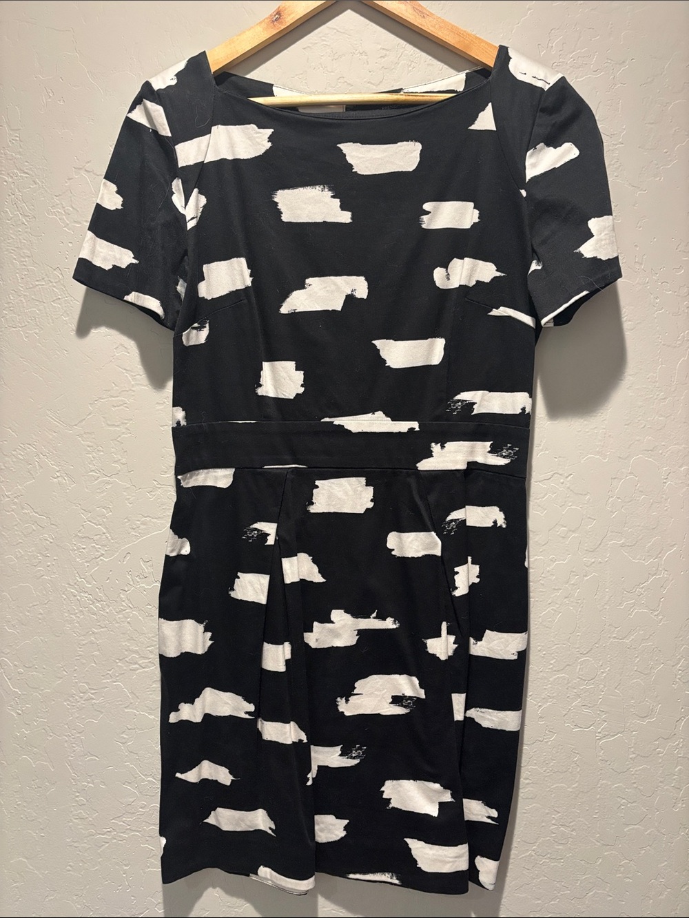 French Connection Black and White Brushstroke Mini